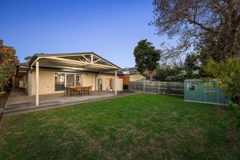 Photo - 53 Roslyn Street, Burwood VIC 3125 - Image 13