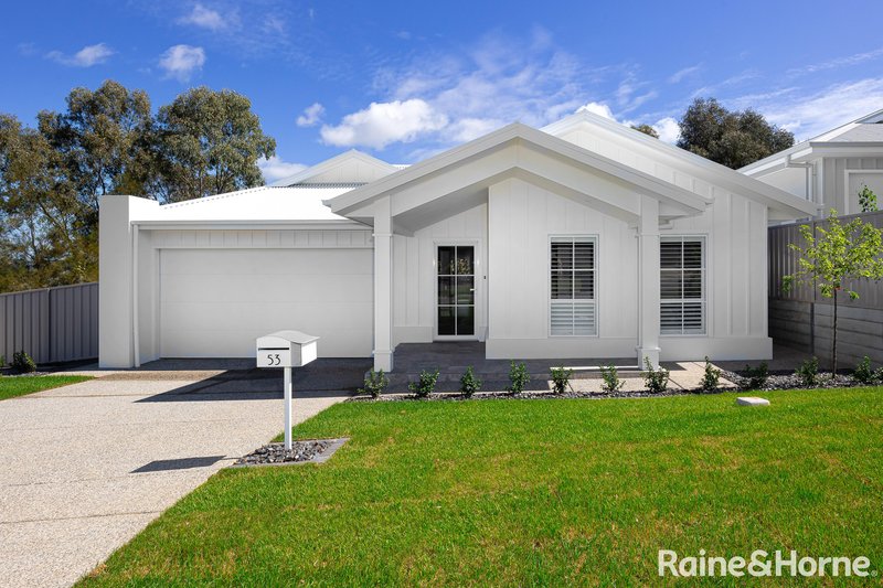 53 Ross Parkway, Gobbagombalin NSW 2650