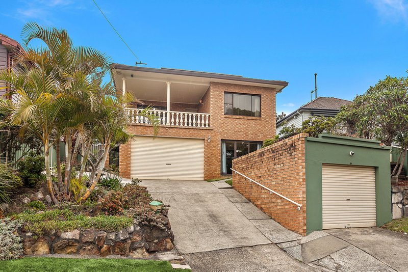 Photo - 53 Rowland Avenue, Wollongong NSW 2500 - Image 3