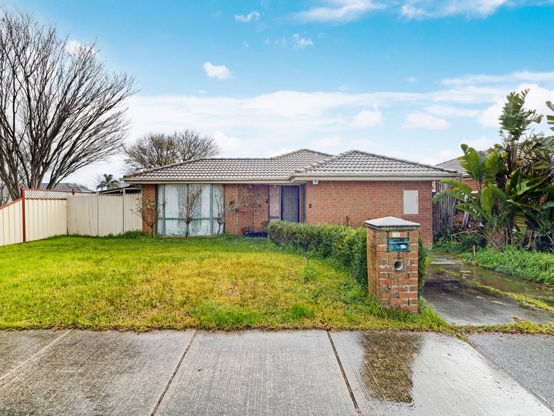 53 Scarborough Avenue, Cranbourne West VIC 3977