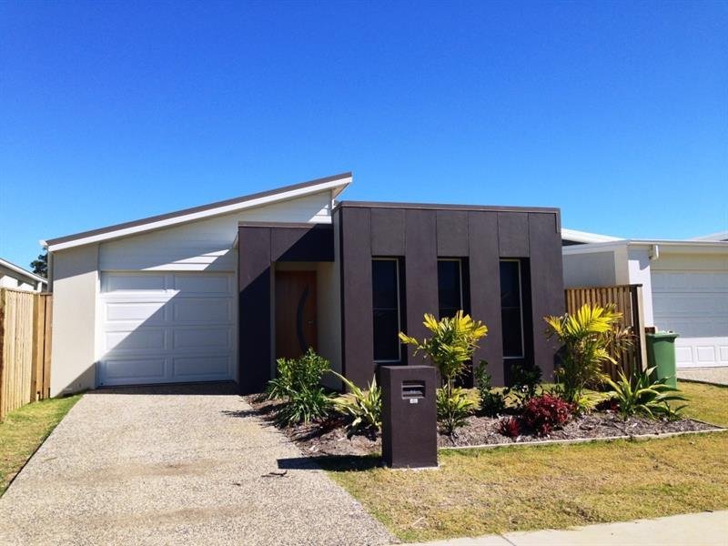 Photo - 53 Scarborough Circuit, Blacks Beach QLD 4740 - Image 1