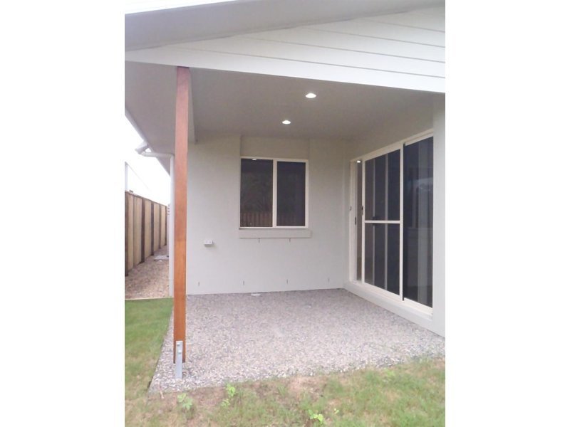 Photo - 53 Scarborough Circuit, Blacks Beach QLD 4740 - Image 2