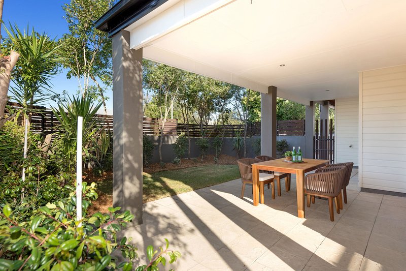 Photo - 53 Shamrock Street, Gordon Park QLD 4031 - Image 6