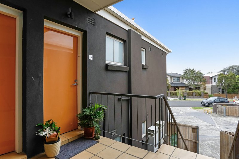 Photo - 5/3 Shepherd Street, Glenroy VIC 3046 - Image 1