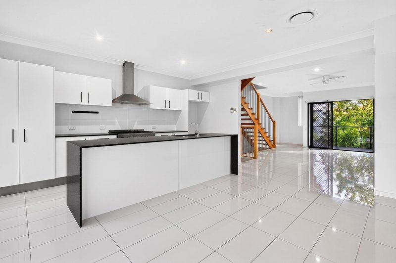 Photo - 5/3 Sibley Street, North Lakes QLD 4509 - Image 4