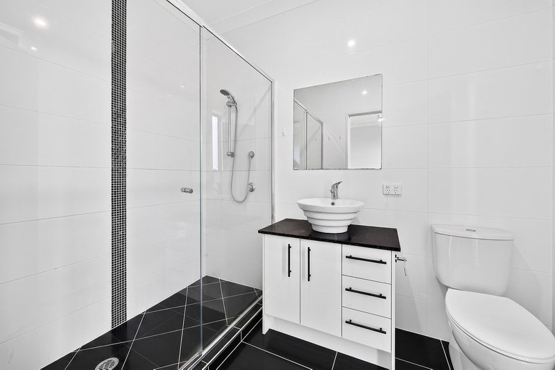 Photo - 5/3 Sibley Street, North Lakes QLD 4509 - Image 10