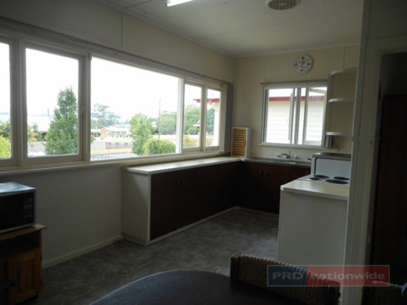 Photo - 53 Simpson Street, Tumut NSW 2720 - Image 9