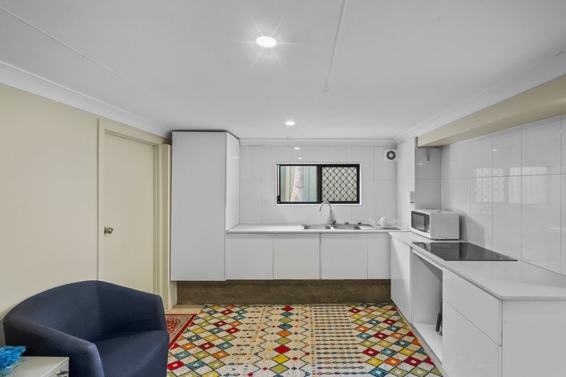 Photo - 53 Smith Road, Woodridge QLD 4114 - Image 12