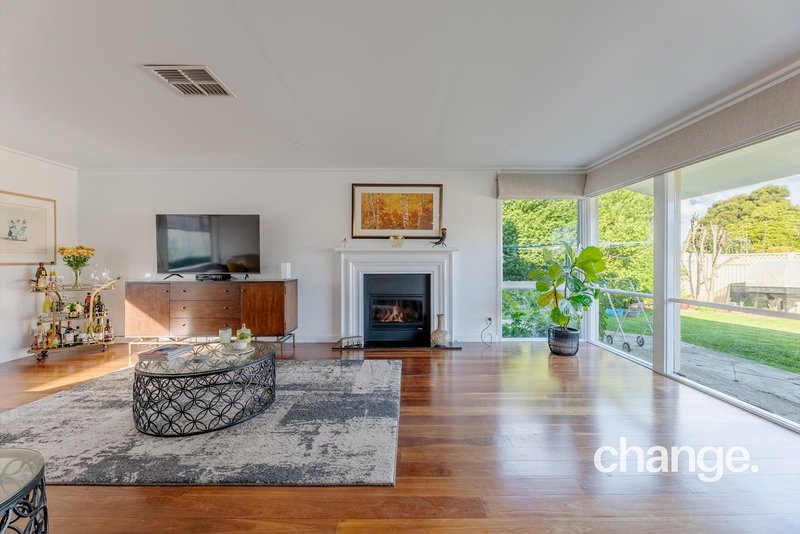 Photo - 53 Smiths Road, Templestowe VIC 3106 - Image 2