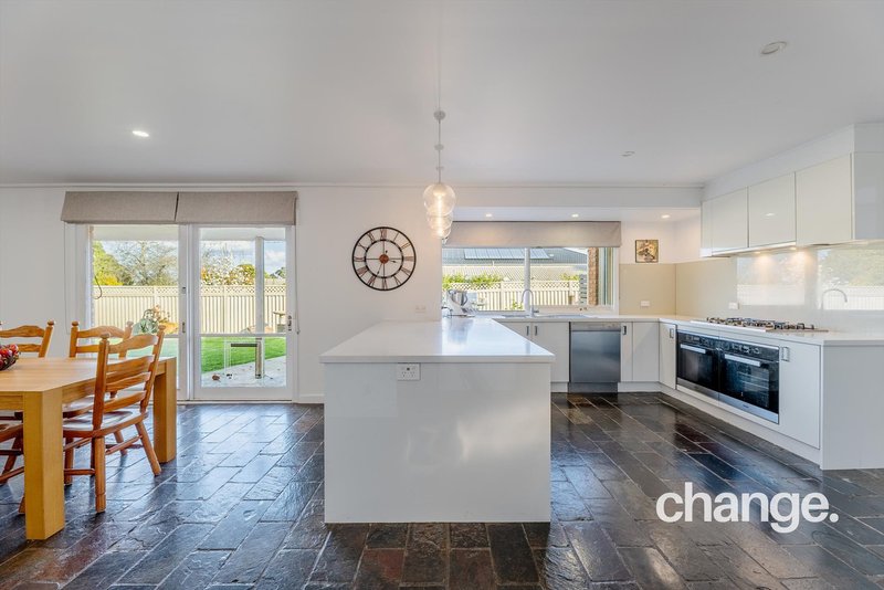 Photo - 53 Smiths Road, Templestowe VIC 3106 - Image 5