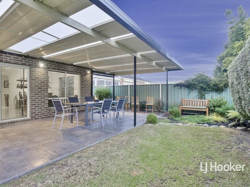 Photo - 53 Sommersby Road, Point Cook VIC 3030 - Image 14