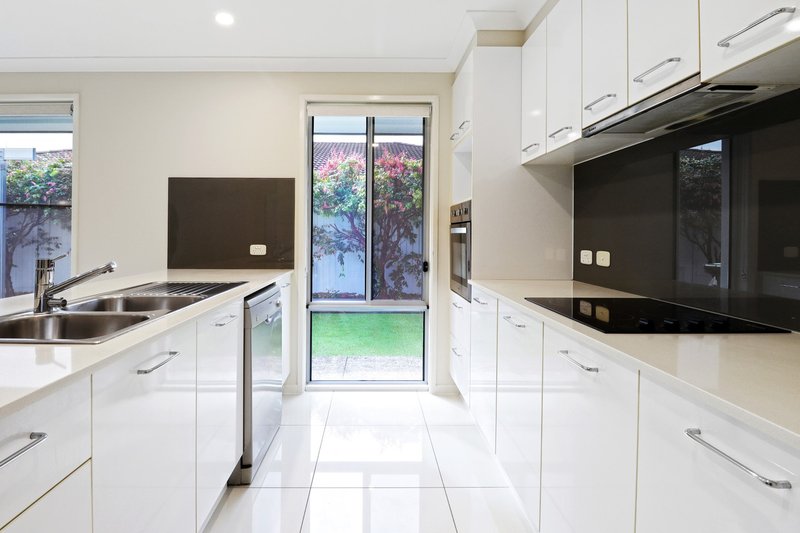 Photo - 53 Sovereign Circuit, Pelican Waters QLD 4551 - Image 3