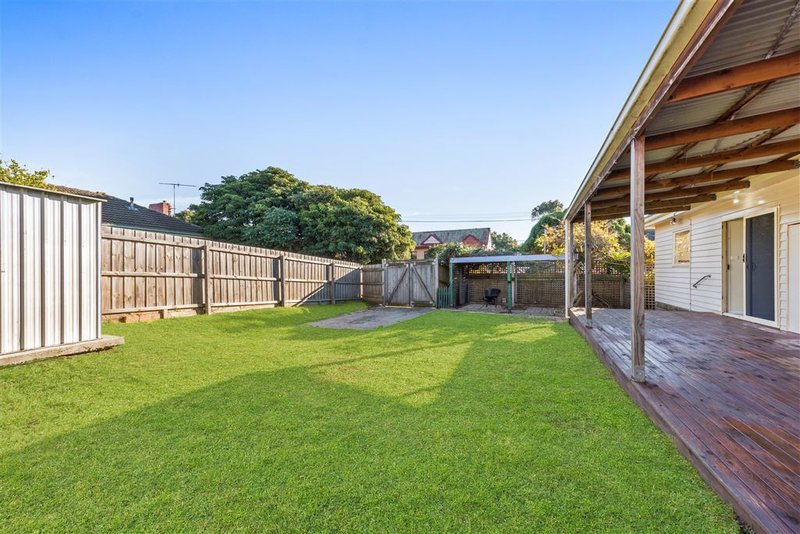 Photo - 53 Stubbs Avenue, North Geelong VIC 3215 - Image 7