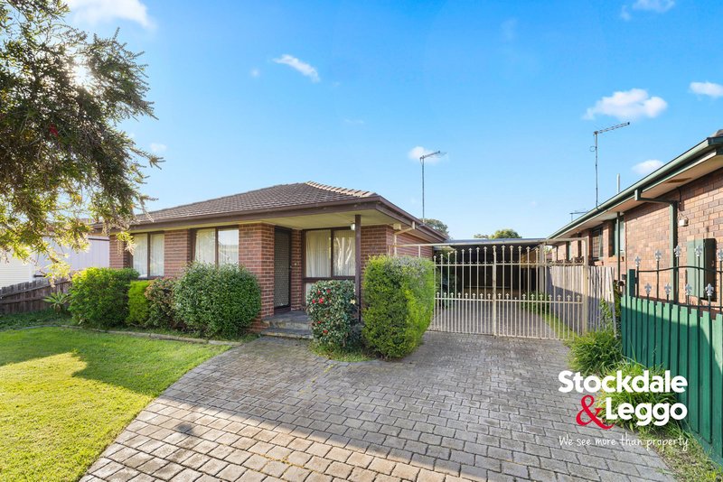 53 The Circuit, Gladstone Park VIC 3043