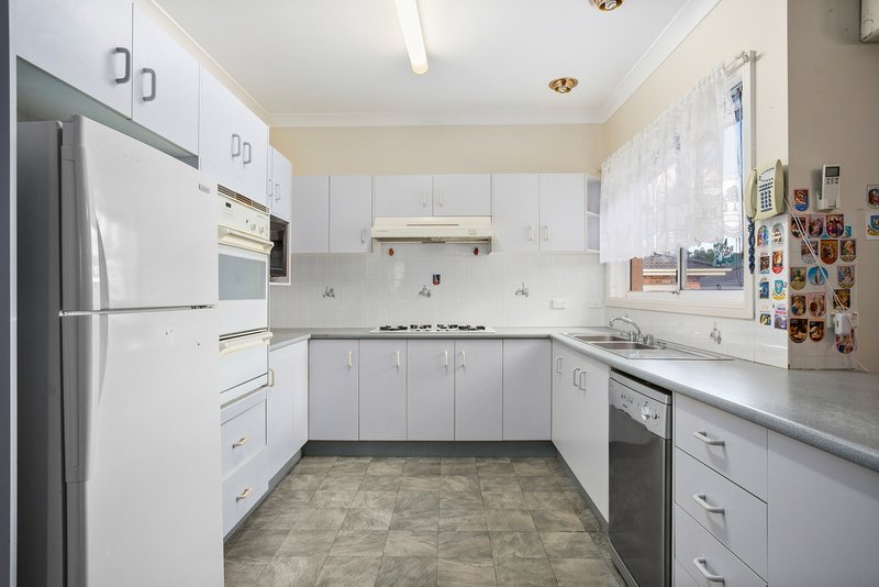 Photo - 53 Theodore Street, Oak Flats NSW 2529 - Image 4