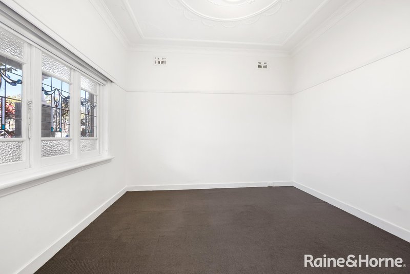 Photo - 53 Thompson Street, Earlwood NSW 2206 - Image 5