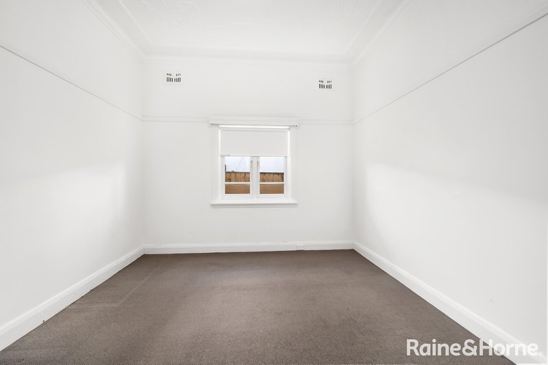 Photo - 53 Thompson Street, Earlwood NSW 2206 - Image 6