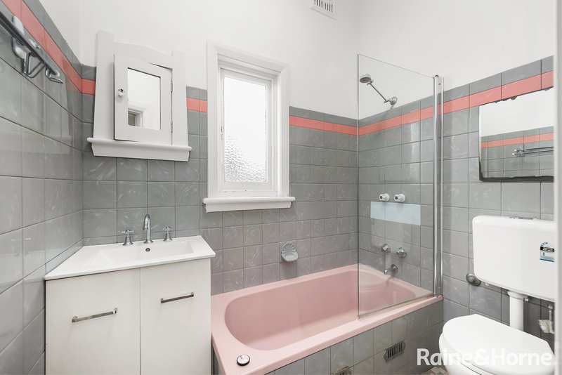 Photo - 53 Thompson Street, Earlwood NSW 2206 - Image 7