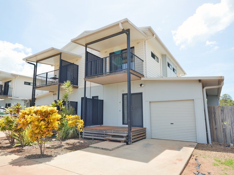 5/3 Tom Morrison Drive, Rocky Point QLD 4874