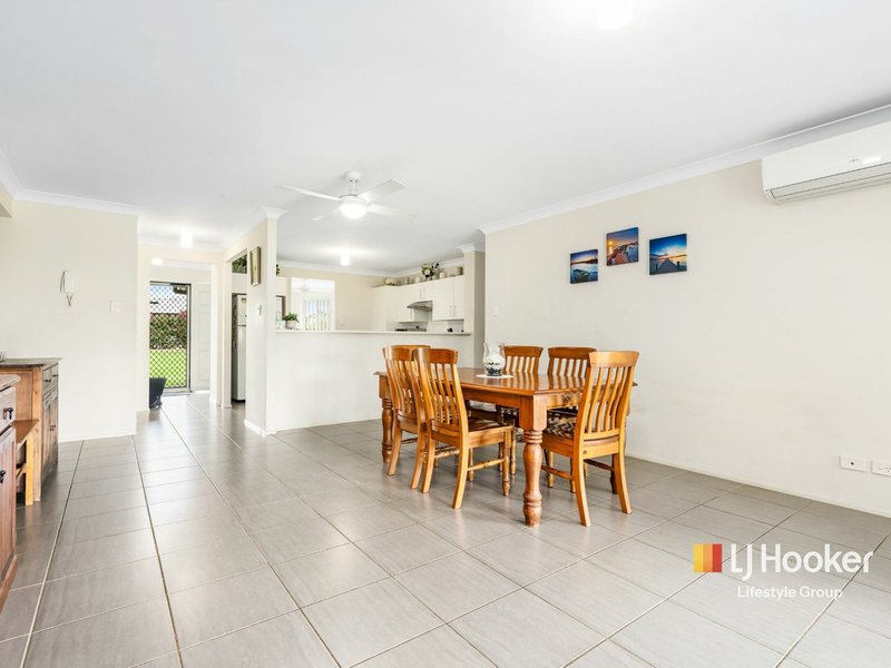 Photo - 53 Twin Creeks Drive, Luddenham NSW 2745 - Image 7