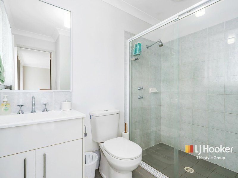 Photo - 53 Twin Creeks Drive, Luddenham NSW 2745 - Image 10
