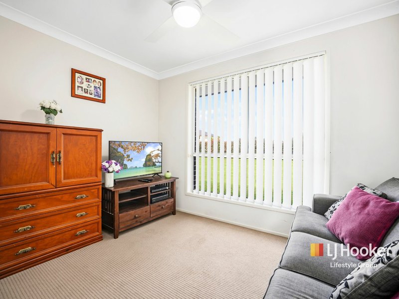 Photo - 53 Twin Creeks Drive, Luddenham NSW 2745 - Image 11