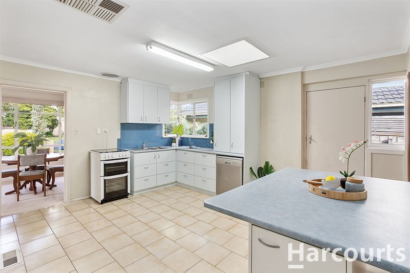 Photo - 53 Vanbrook Street, Forest Hill VIC 3131 - Image 8