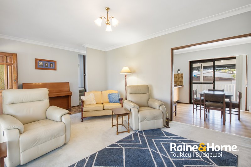 Photo - 53 Vena Avenue, Gorokan NSW 2263 - Image 4