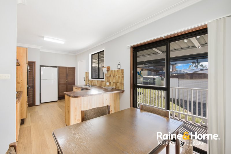 Photo - 53 Vena Avenue, Gorokan NSW 2263 - Image 5