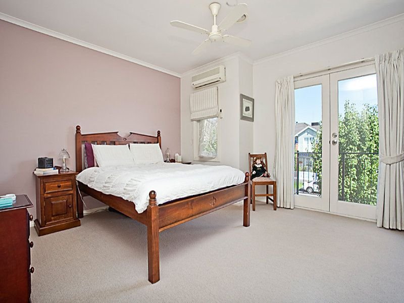 Photo - 53 Waterford Avenue, Maribyrnong VIC 3032 - Image 8