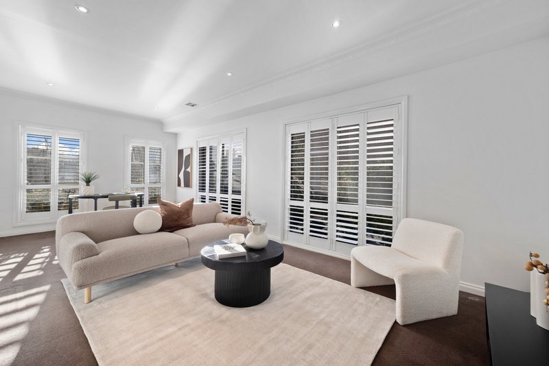 Photo - 53 Wheatland Crescent, Dingley Village VIC 3172 - Image 4