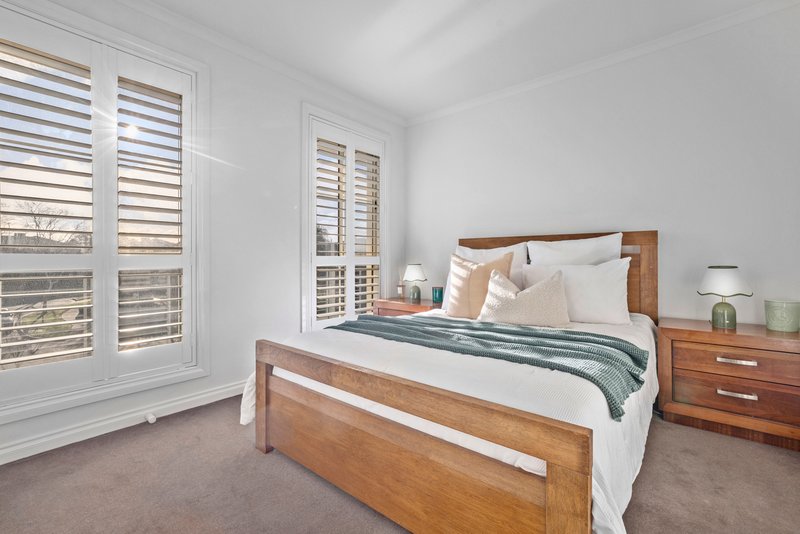 Photo - 53 Wheatland Crescent, Dingley Village VIC 3172 - Image 11