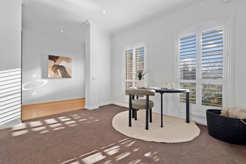 Photo - 53 Wheatland Crescent, Dingley Village VIC 3172 - Image 13