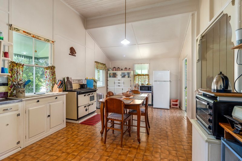 Photo - 53 William Street, Howard QLD 4659 - Image 4