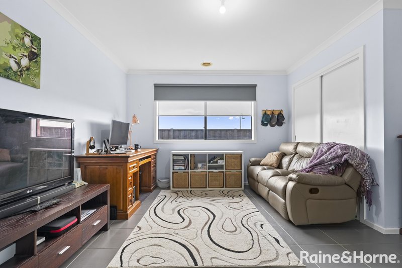 Photo - 53 Wittick Street, Darley VIC 3340 - Image 10