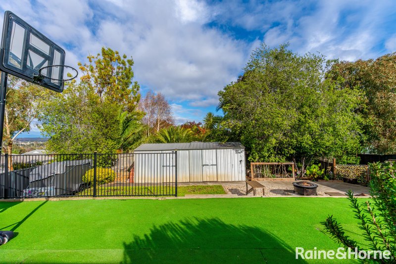 Photo - 53 Wittick Street, Darley VIC 3340 - Image 12