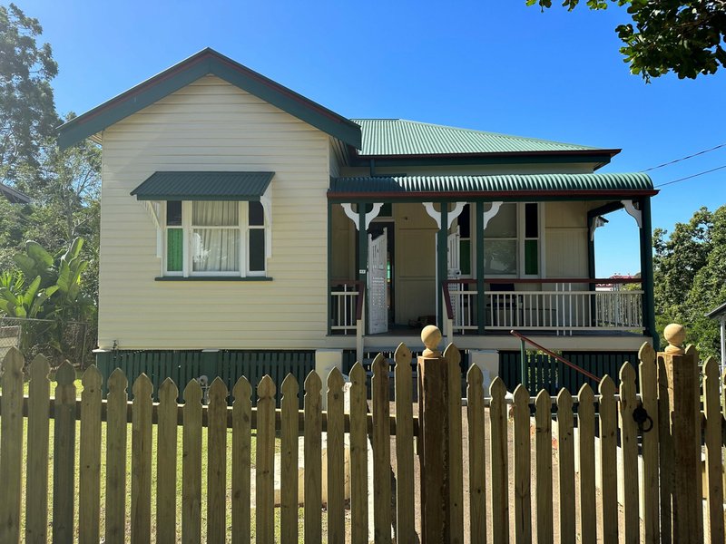 Photo - 53 Woodend Road, Woodend QLD 4305 - Image 2