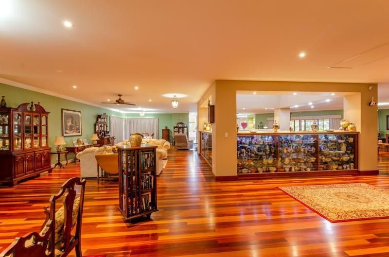 Photo - 53 Woods Road, Sharon QLD 4670 - Image 9