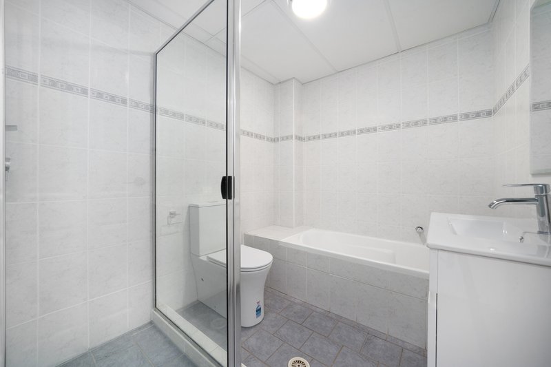 Photo - 5/30-32 Fifth Avenue, Blacktown NSW 2148 - Image 7