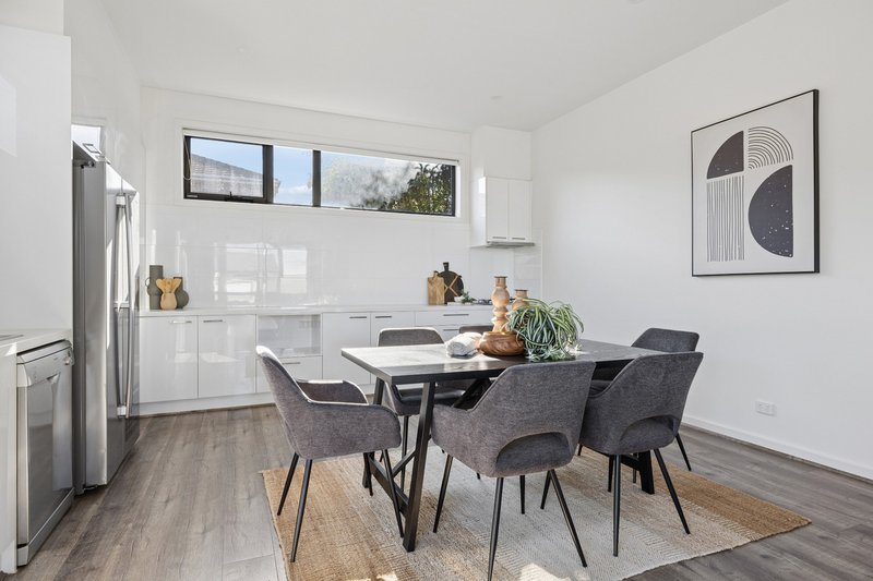 Photo - 5/30-32 Lyonsville Avenue, Preston VIC 3072 - Image 4