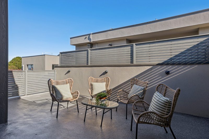 Photo - 5/30-32 Lyonsville Avenue, Preston VIC 3072 - Image 7