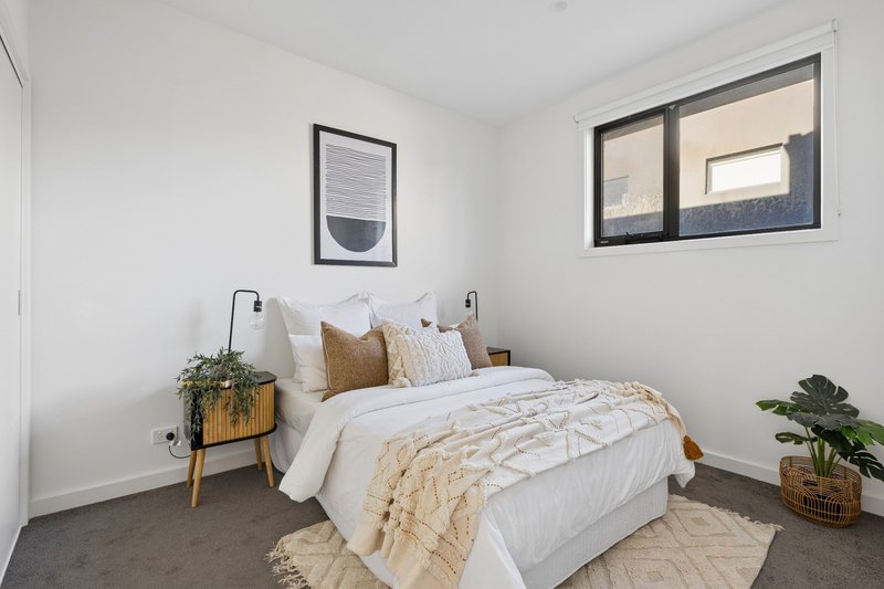 Photo - 5/30-32 Lyonsville Avenue, Preston VIC 3072 - Image 13