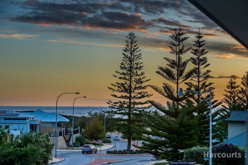 Photo - 530 Burns Beach Road, Burns Beach WA 6028 - Image 3