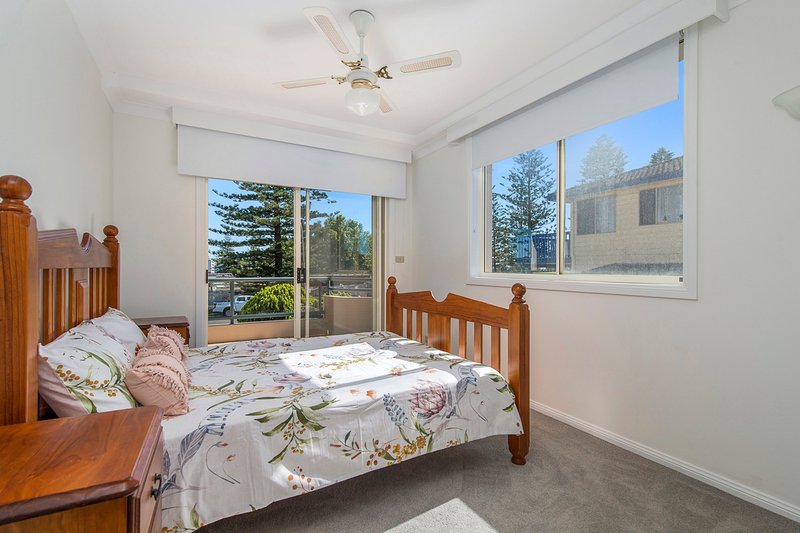 Photo - 5/30 Burrawan Street, Port Macquarie NSW 2444 - Image 5