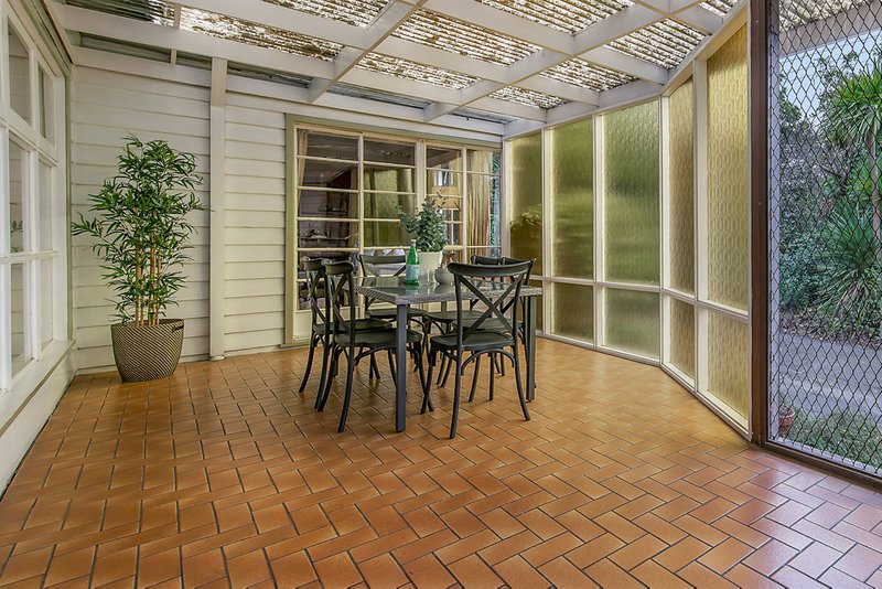 Photo - 530 High Street Road, Mount Waverley VIC 3149 - Image 10