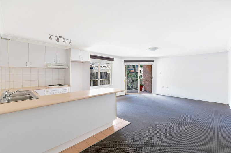 Photo - 5/31 Central Coast Highway, West Gosford NSW 2250 - Image 4