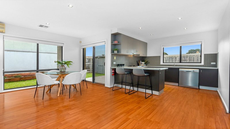 Photo - 5/31 Dunblane Road, Noble Park VIC 3174 - Image 5