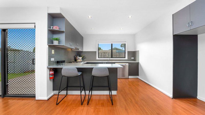 Photo - 5/31 Dunblane Road, Noble Park VIC 3174 - Image 6