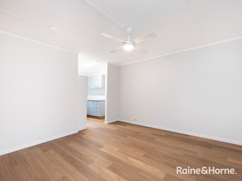 Photo - 5/31 Orchard Street, Toowong QLD 4066 - Image 3