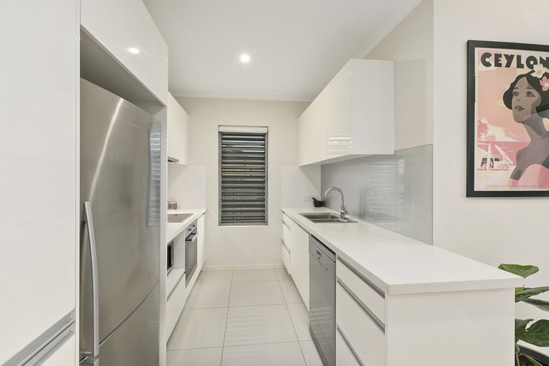 Photo - 5/31 Palmer Street, Greenslopes QLD 4120 - Image 3